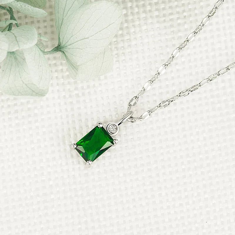 Fine 925 Sterling Silver Square Emerald Green Synthetic Zircon Necklace