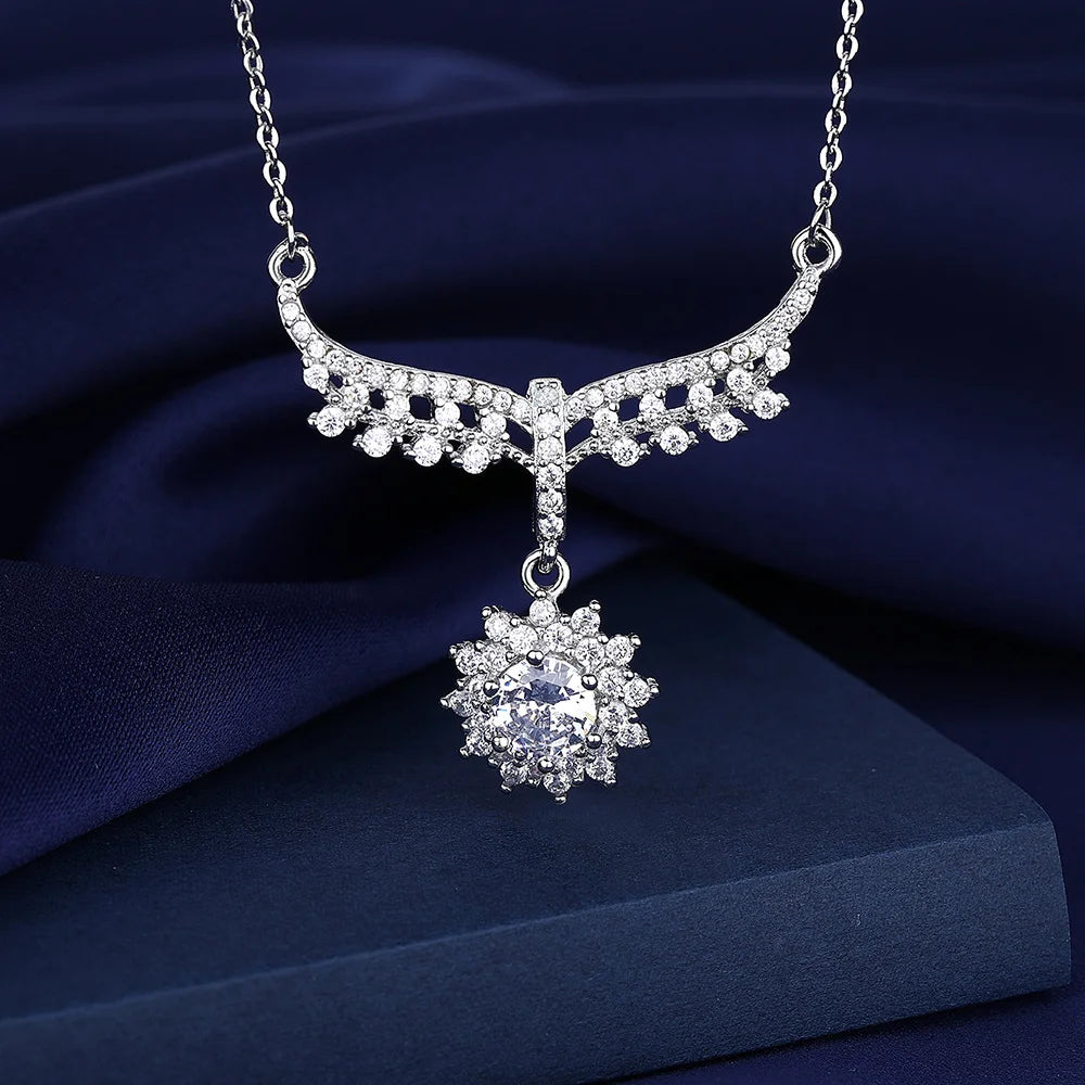 Fine 925 Sterling Silver Angel Wings Clavicle Chain Pendant Necklace Sparkling Zircon Necklace Jewelry