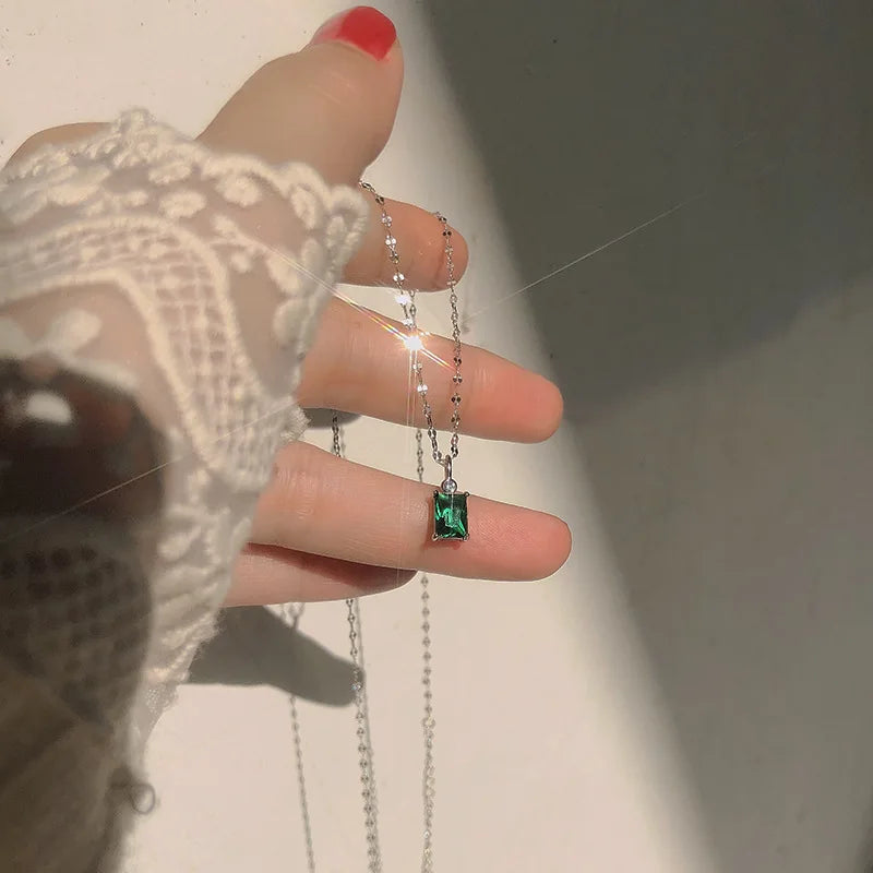 Fine 925 Sterling Silver Square Emerald Green Synthetic Zircon Necklace