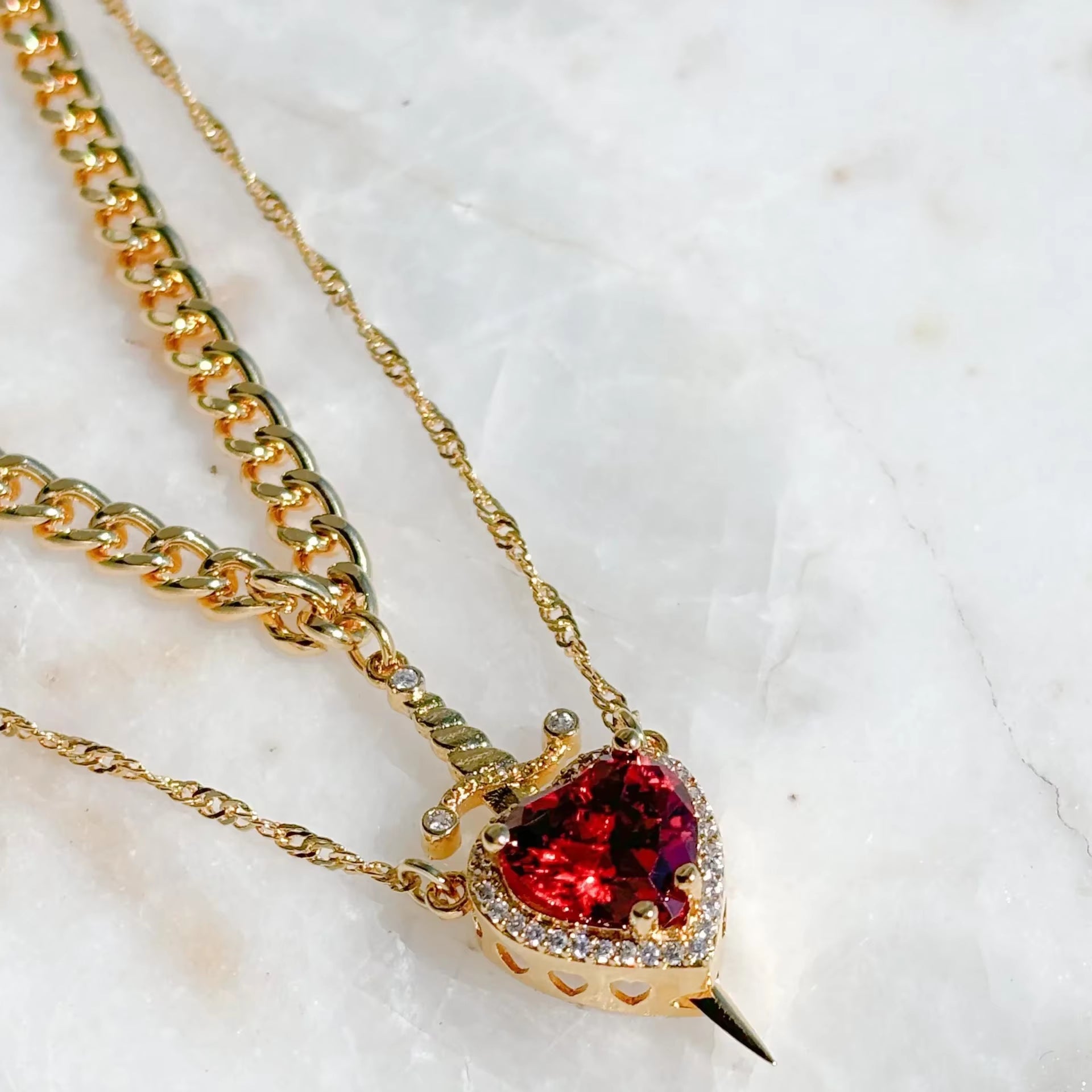 2Pcs Can Be Assembled Heart and Sword Zircon Pendant Necklace for Women Men Couple Silver Gold Plated Choker Chain Jewelry