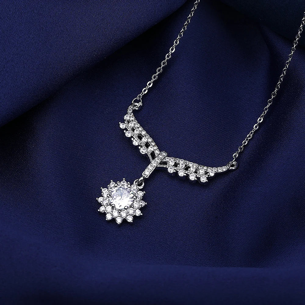 Fine 925 Sterling Silver Angel Wings Clavicle Chain Pendant Necklace Sparkling Zircon Necklace Jewelry