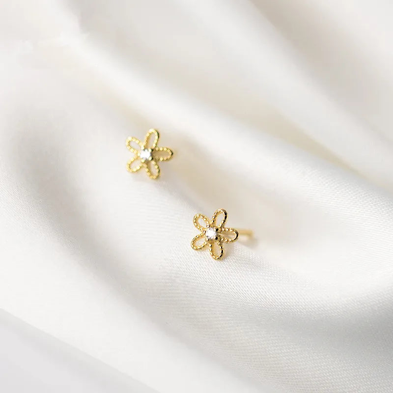 Real 100% 925 Sterling Silver 18k Gold Plated Cute Sweet Hollow Mini Small Flower Geometric Stud Earrings Fine Jewelry