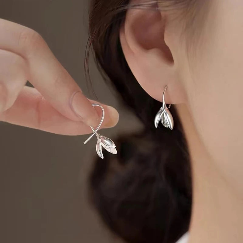 New 925 Sterling Silver Flower Stud Earrings Classic Fine Jewelry