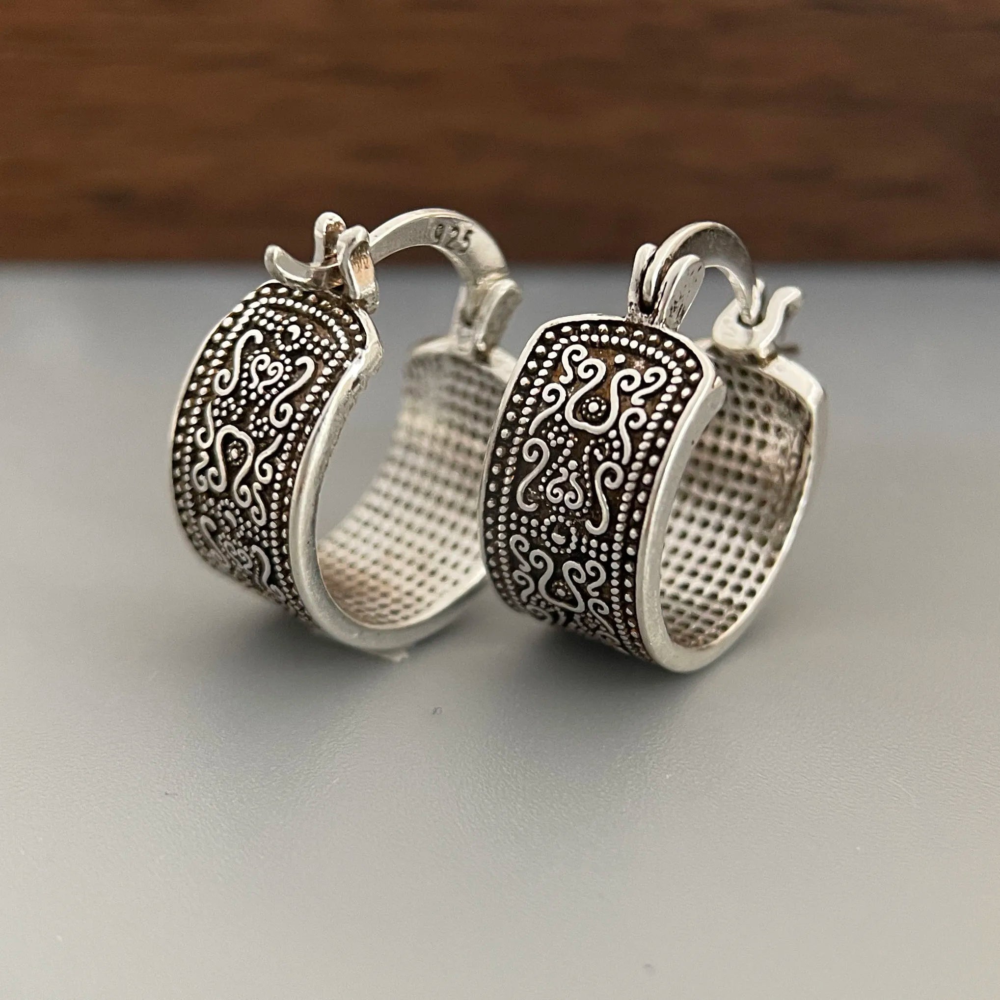 New 925 Sterling Silver Earrings Simple Retro Flower Fine Jewelry