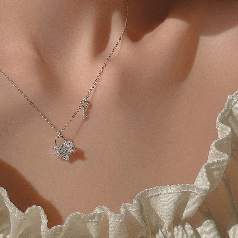 Fine 925 Sterling Silver Heart Shape Necklace Charm Geometric Shape Pendant Choker Jewelry