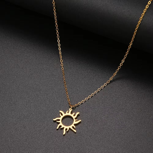 316L Stainless Steel Necklace Plated Ethnic Sun Totem Pendent Necklaces for Charm Women Birthday Party Fashion Jewelry